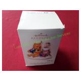 Keepsake Disney Cocoa For Two: Piglet and Pooh