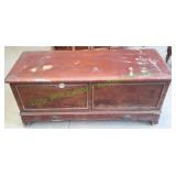 Vintage Lane Cedar Chest