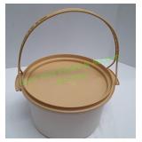 Tupperware Cake Carrying Container