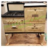 Detroit Jewel 4 Burner Gas Stove / Oven