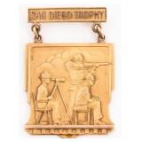 USMC 10K GOLD SAN DIEGO TROPHY MARKSMAN BADGE