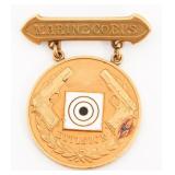 1946 USMC 18K GOLD PISTOL COMPETITION BADGE