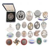 REENACTOR WWII GERMAN BADGES & CLASPS