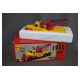 First Gear Shell 1960 Mack B-61 Tow Truck Model