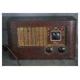 ca.1940 Airline Console Radio by Montgomery Wards