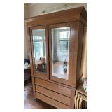 Mirrored Entertainment Cabinet 42ï¿½ x 26ï¿½ x 76ï¿½