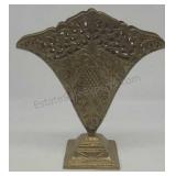 Brass fan vase. 8ï¿½ï¿½8.