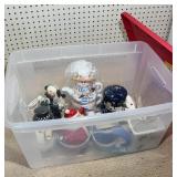 Tote of Snowmen Teas Sets & More