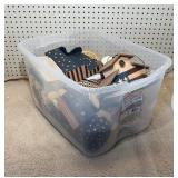 Tote of Americana Decor