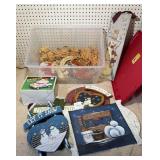 Tote W/ Holiday Decor Signs