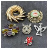 Group of 6 Brooches