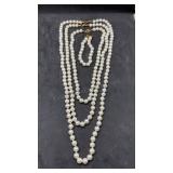 Pearl Necklaces & Bracelet Set