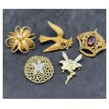 Group of 5 Brooches