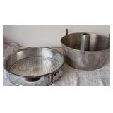 Springform and Angel Food Cake Pans