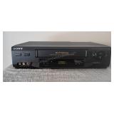 Sony VCR  SLV-N51 w Remote