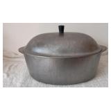 Vintage Club Cast Aluminum Dutch Oven