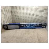 4Ft Aluminum LED shop Light unopened