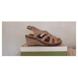 Ladies Natural Soul sandals Size 9.5