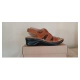 Ladies Clarks Sandals NWT Size 9
