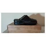 Ladies Born Clogs Size 10