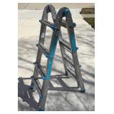 Adjustable Aluminum Work Ladder