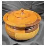 Hand turned bowl with lid. 5×6½.