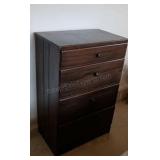 Small Vintage 4 Drawer Dresser/Lingerie Chest