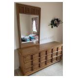 Thomasville Dresser W/ Mirror