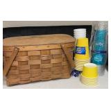 BASKETVILLE Handwoven Picnic Basket with