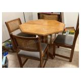 Oak Dinning table with leaf and X4 chairs 41" x