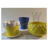 FITZ AND FLOYD Yellow with Shell Border Flower