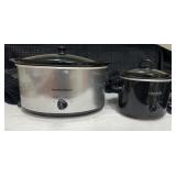 CROCK POTS PAIR OF SLOW COOKERS