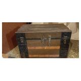 Vintage Steamer Trunk 20x30x17