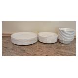 Rubbermaid Melamine Dinnerware  14 Dinner Plates,