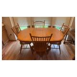 Oak Dining Table & 4 Chairs 42x60x30 inches tall