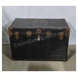 Steamer trunk. 26×39×22