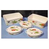 Ceramic baking dishes. One large dish is cracked.