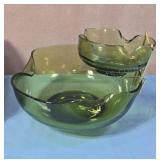 MCM green glass chip and dip set. In original