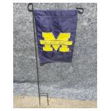 UofM Garden Flag (12x18 flag)