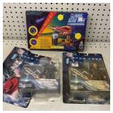 Star Trek Figures & Dt McCoys Med Kit Toy