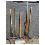 Outdoor Shovels & Rakes
