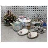 Ceramic Flower Trinkets Some have chips