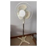 Pedestal Fan