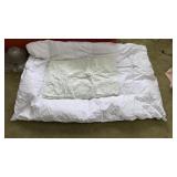 Twin Size Comforter & Duvet