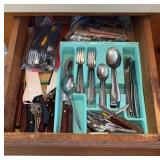 Kitchen Drawer Flatware, Knives & Utensils