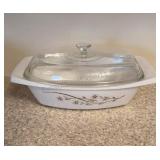 Pyrex 2.5 Qt Casserole Dish Golden Honeysuckle