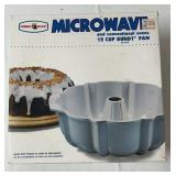 Microwave and conventional oven Bundt cake pan.