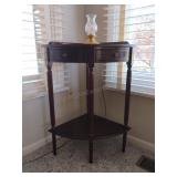 The Bombay Co Console Accent Table w/Accent Light