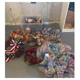 Holiday Wreaths & Decor