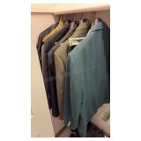 Menï¿½s Suits